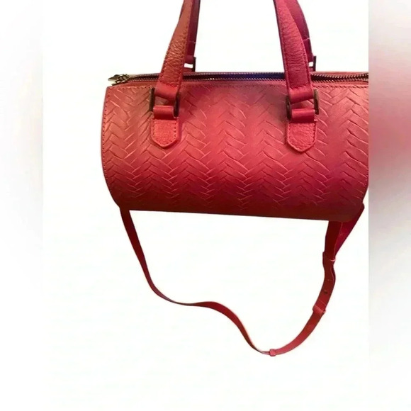 MELI MELO Vera Woven Leather Duffel Satchel In Magenta - Picture 9 of 12